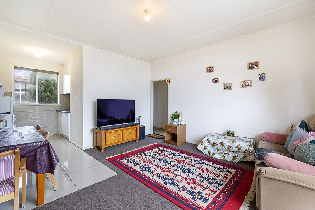 3/6 Casino Court, Portland VIC 3305, Image 2