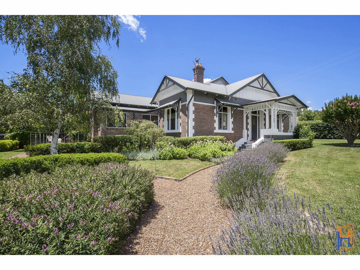 4 bedrooms House in 157 Faulkner Street ARMIDALE NSW, 2350