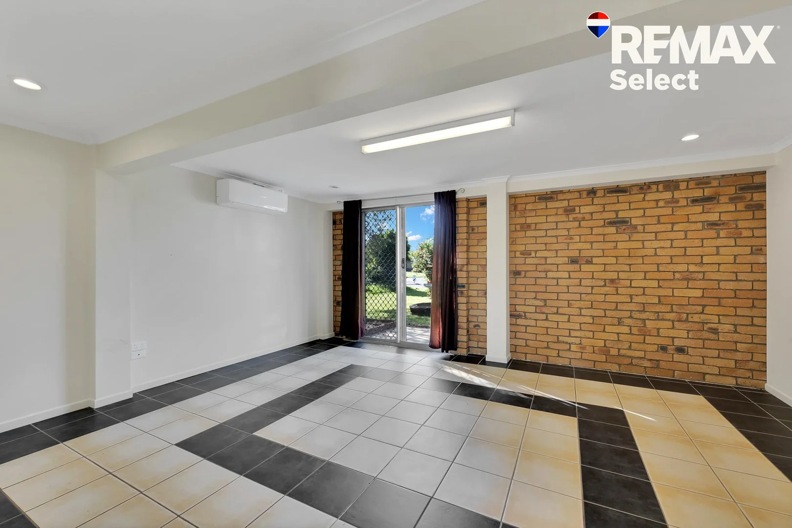 Additional image 11 of 2 Jarrah Street, Beaconsfield QLD 4740
