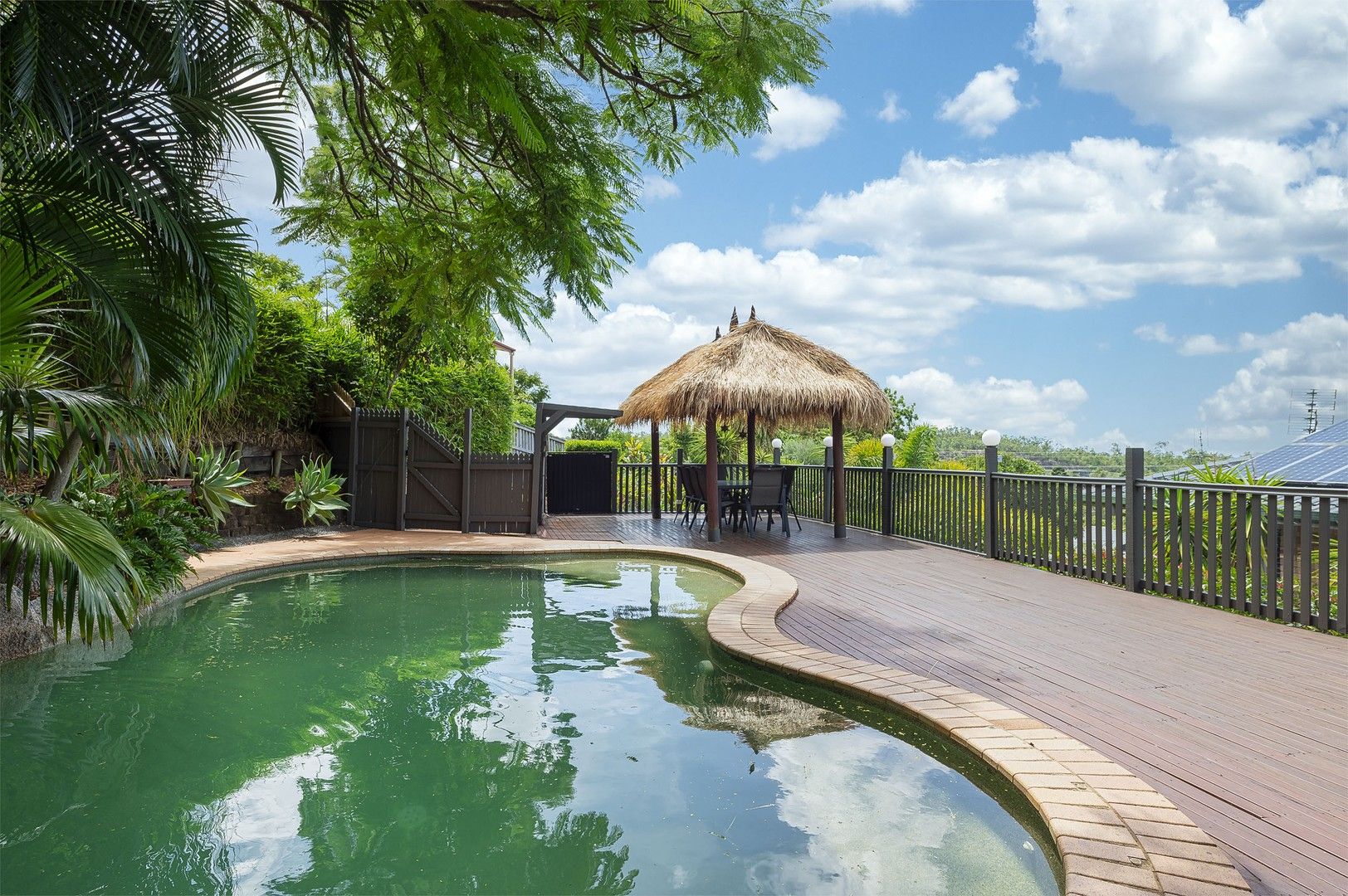 11 Avon Court, Pacific Pines QLD 4211, Image 0