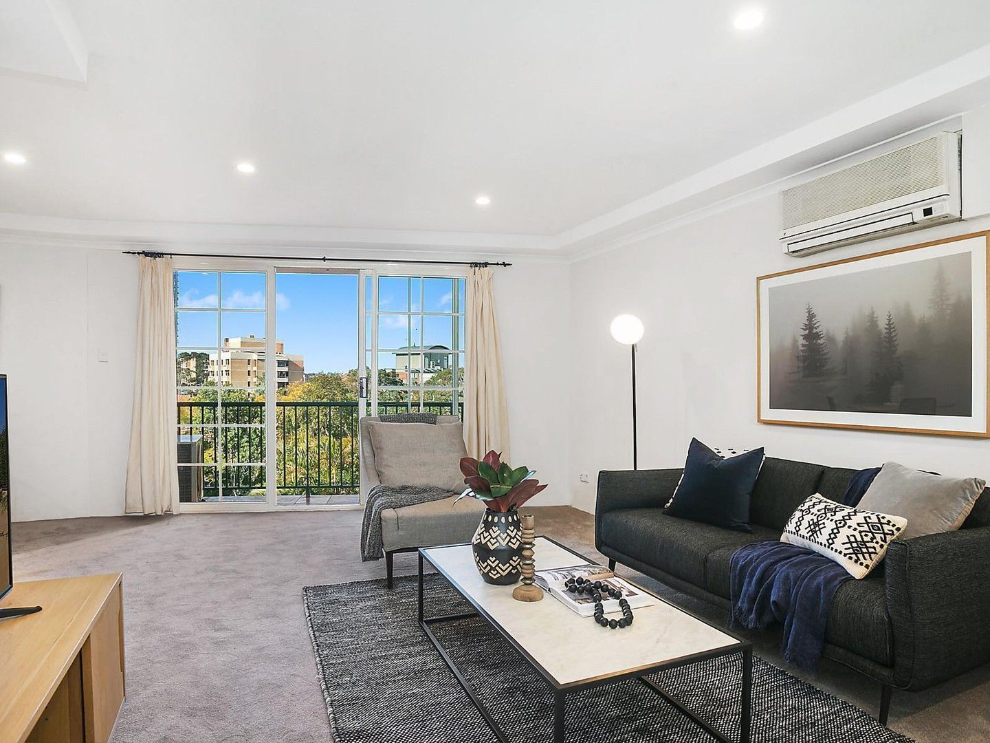 2 bedrooms Apartment / Unit / Flat in 14/1 McDougall Street KIRRIBILLI NSW, 2061