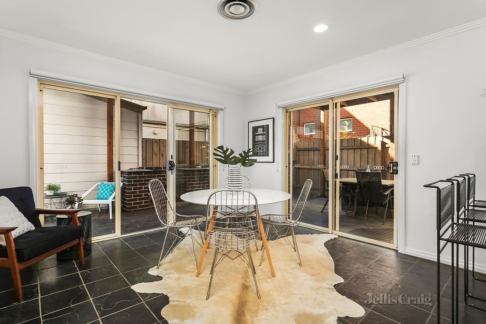 82 Newman Street, Kensington VIC 3031, Image 2