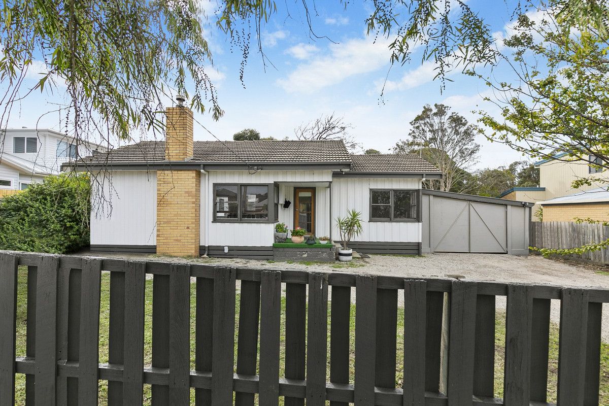 2 Spring Street, Torquay | Property History & Address Research | Domain