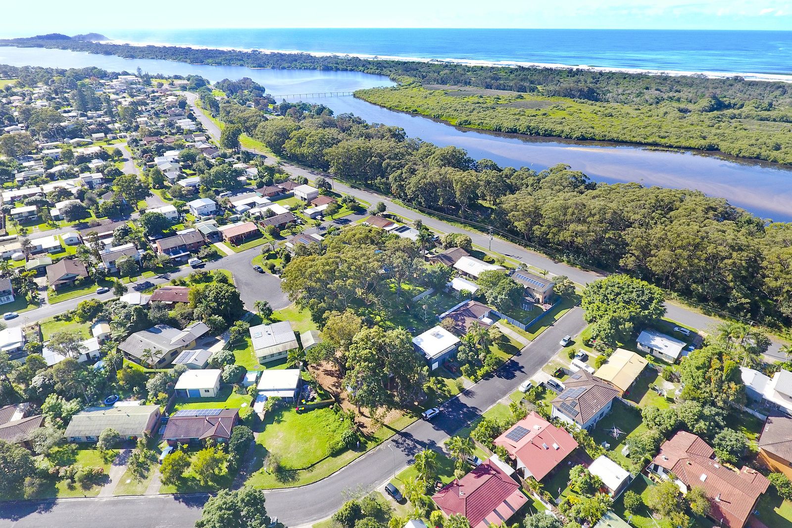 6 Seventeenth Avenue, Stuarts Point NSW 2441, Image 1