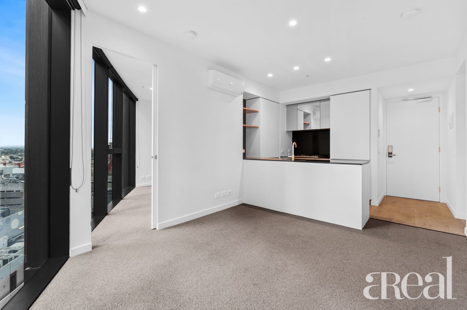 2302/224252 La Trobe Street, Melbourne VIC 3000 Apartment For Rent