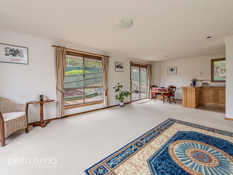 2/7 Summer Court, Mount Nelson TAS 7007, Image 1