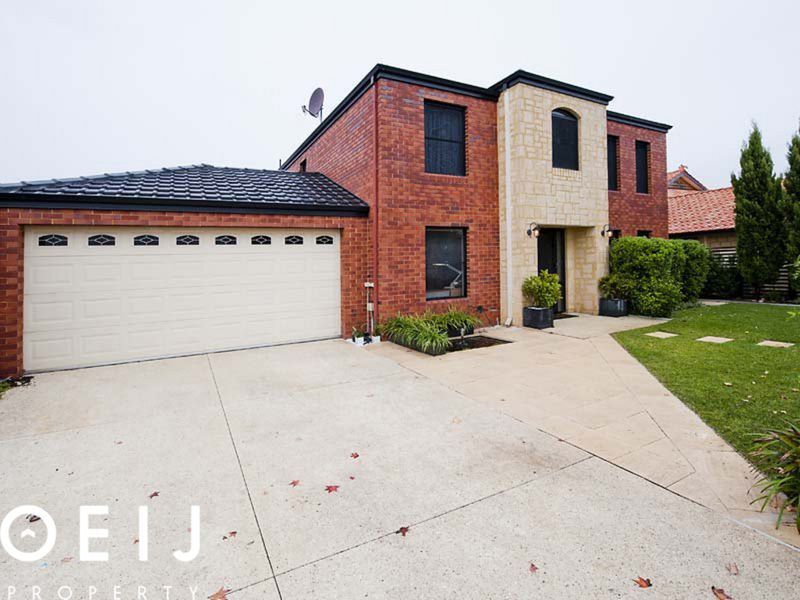 4 bedrooms House in 51 Peterborough Circle NORTH LAKE WA, 6163