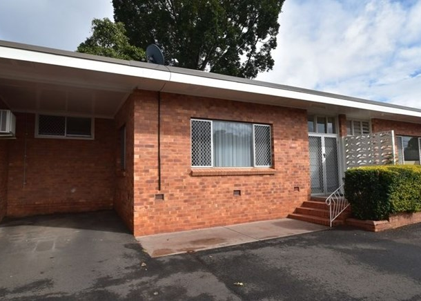 4/122A Russell Street, Toowoomba City QLD 4350