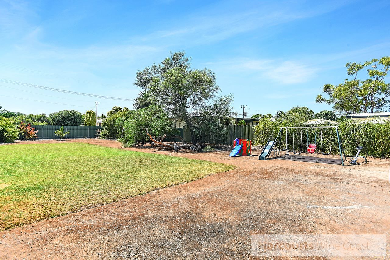 28 Shelly Avenue, Port Willunga SA 5173, Image 2