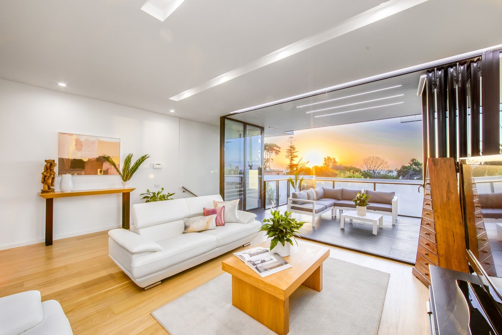 4 bedrooms Townhouse in 62A Esplanade BRIGHTON VIC, 3186