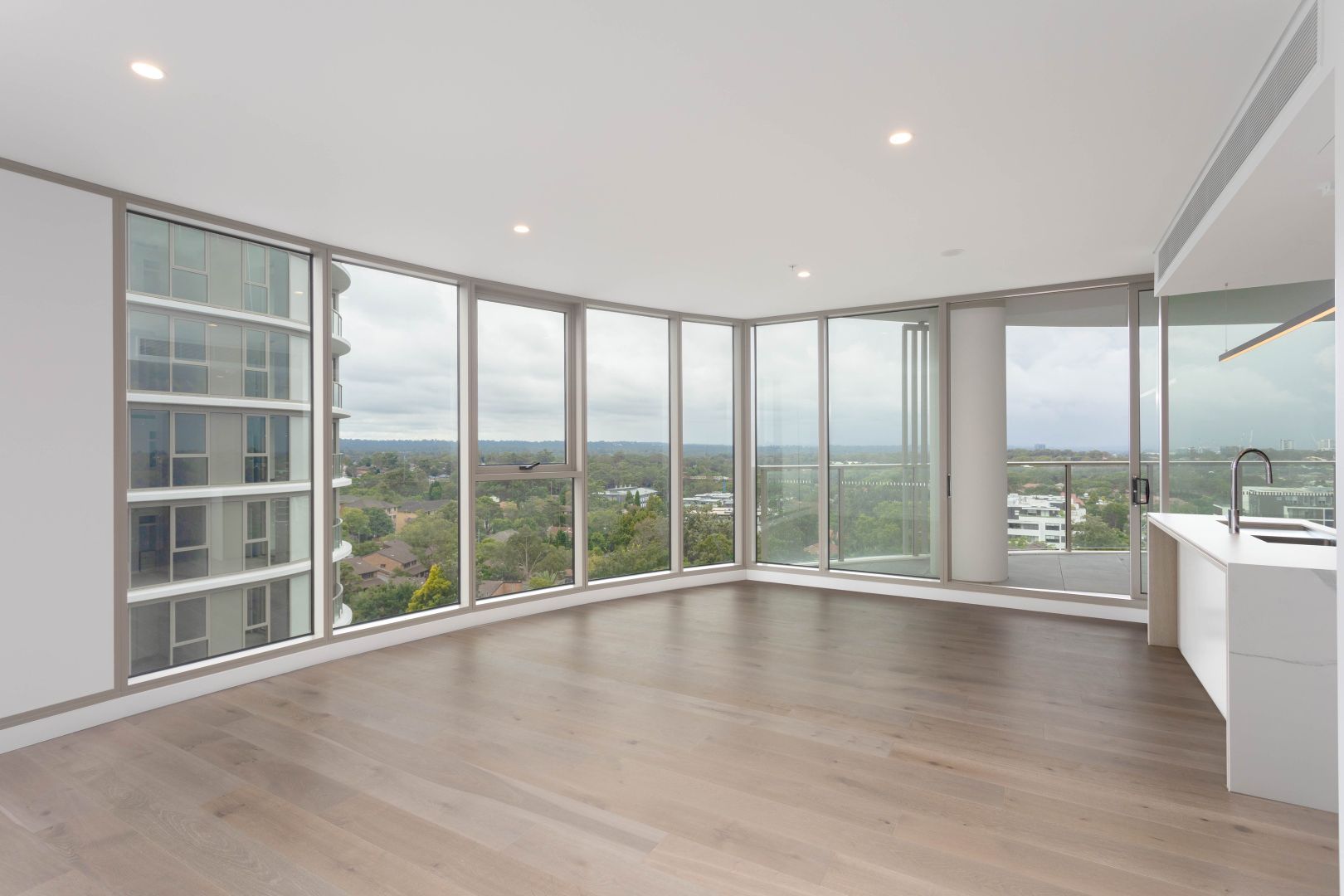 2 bedrooms Apartment / Unit / Flat in 906/22 Langston Place EPPING NSW, 2121