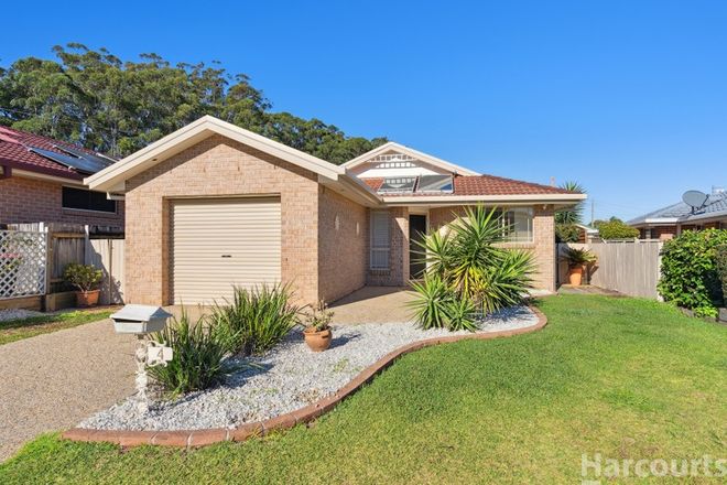 Picture of 4 Locksley Place, PORT MACQUARIE NSW 2444