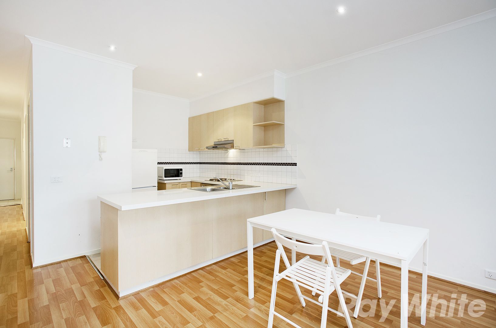 15/3 Rusden Place, Notting Hill VIC 3168, Image 2