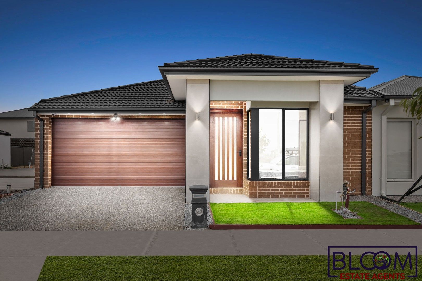 4 bedrooms House in 15 Trefoil Road TARNEIT VIC, 3029