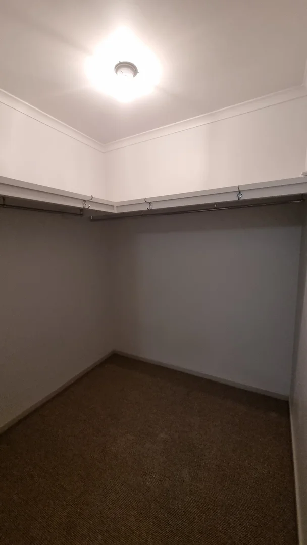 Additional image 17 of 2 Barbara Crt, Emerald QLD 4720