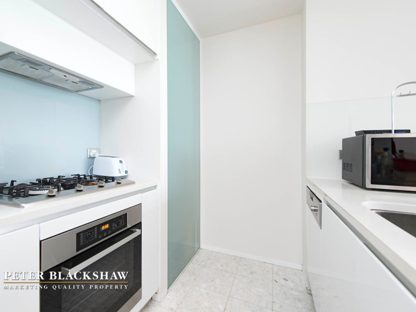 62/11 Trevillian Quay, Kingston ACT 2604, Image 2