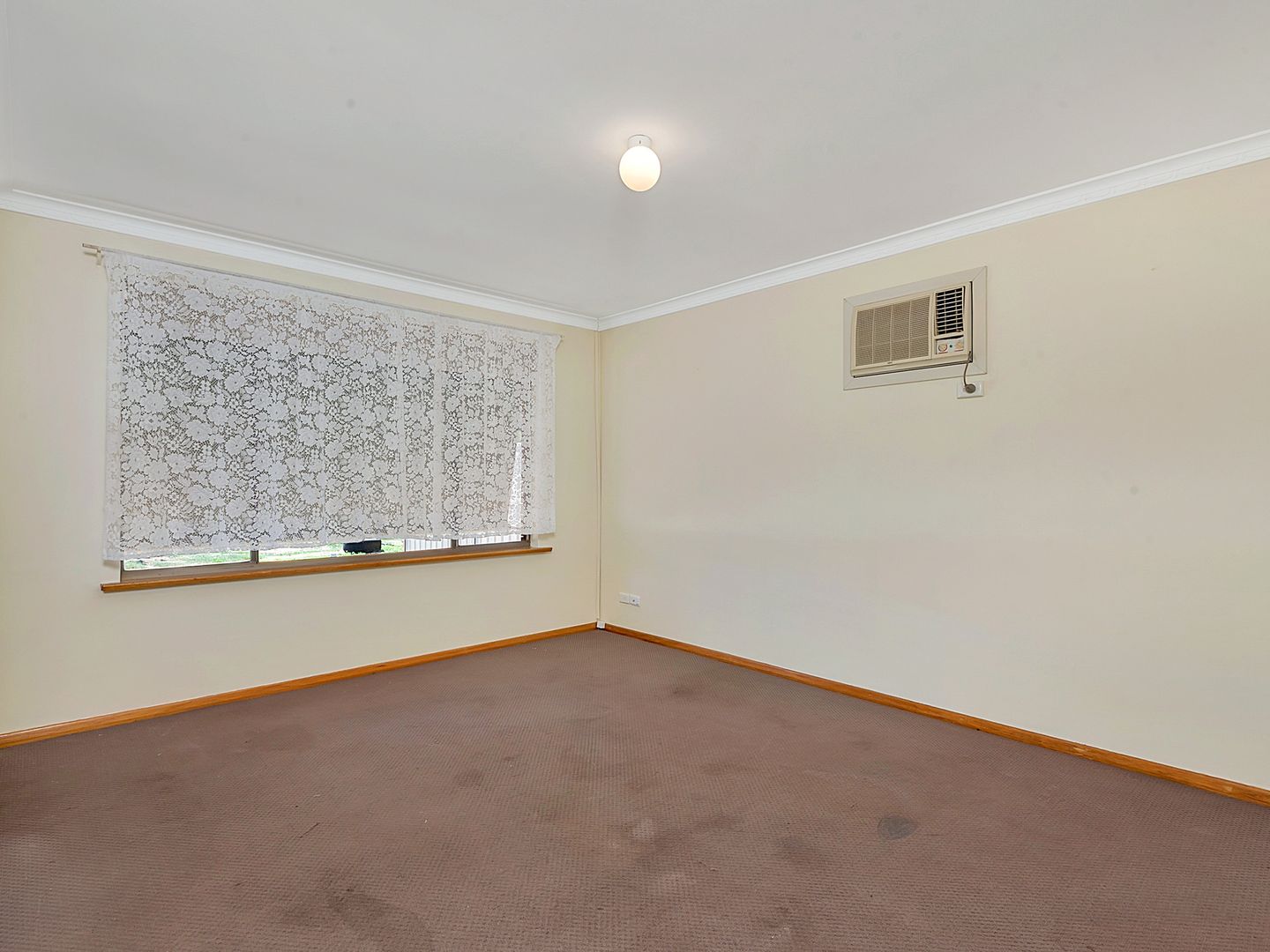 1/6 Paramount Road, Salisbury Downs SA 5108, Image 2