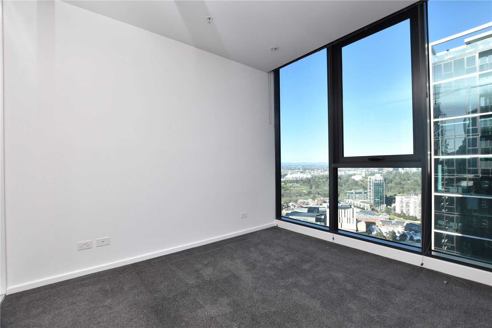 2 bedrooms Apartment / Unit / Flat in 3208/151 City Road SOUTHBANK VIC, 3006