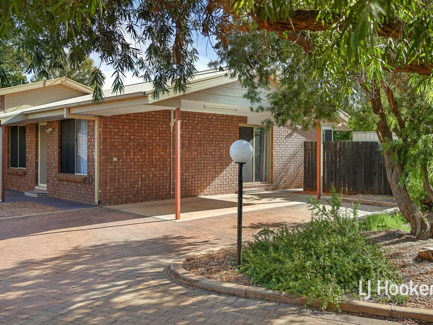 5/4 Caterpillar Court, Desert Springs NT 0870, Image 0