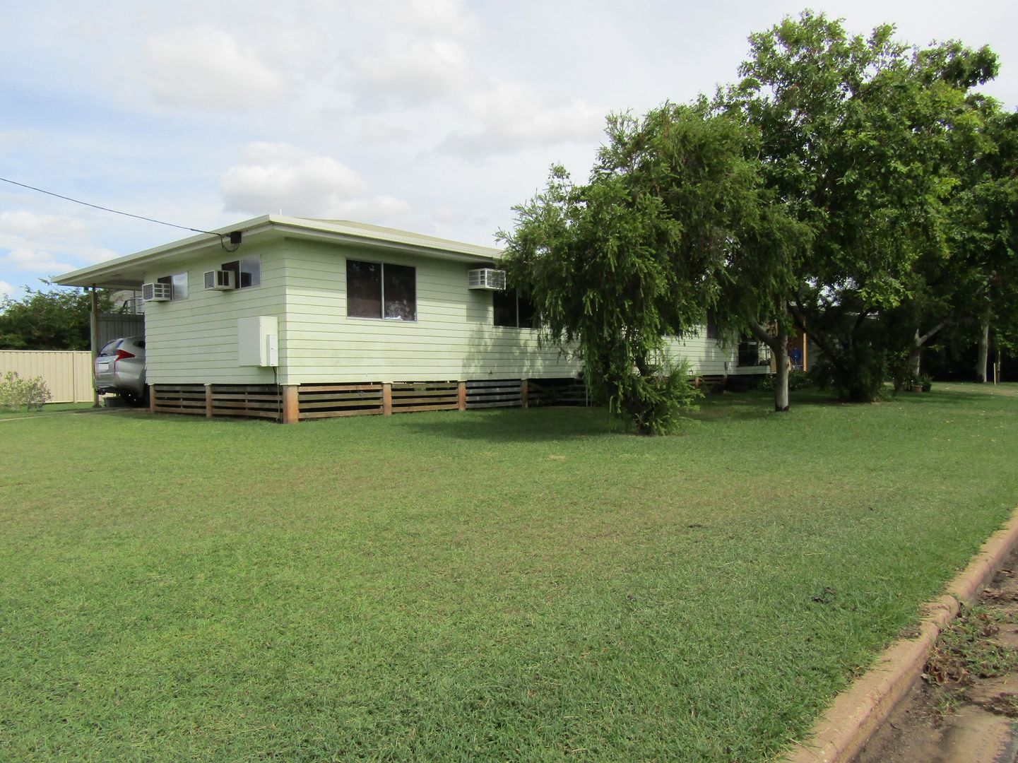 17 Cedar Street, Blackwater QLD 4717, Image 2