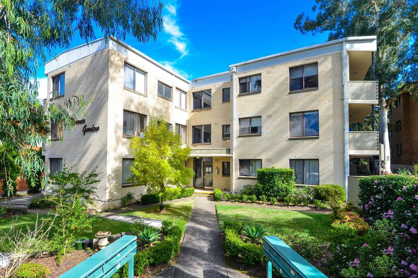 2 bedrooms Apartment / Unit / Flat in 15/48 Florence Street HORNSBY NSW, 2077