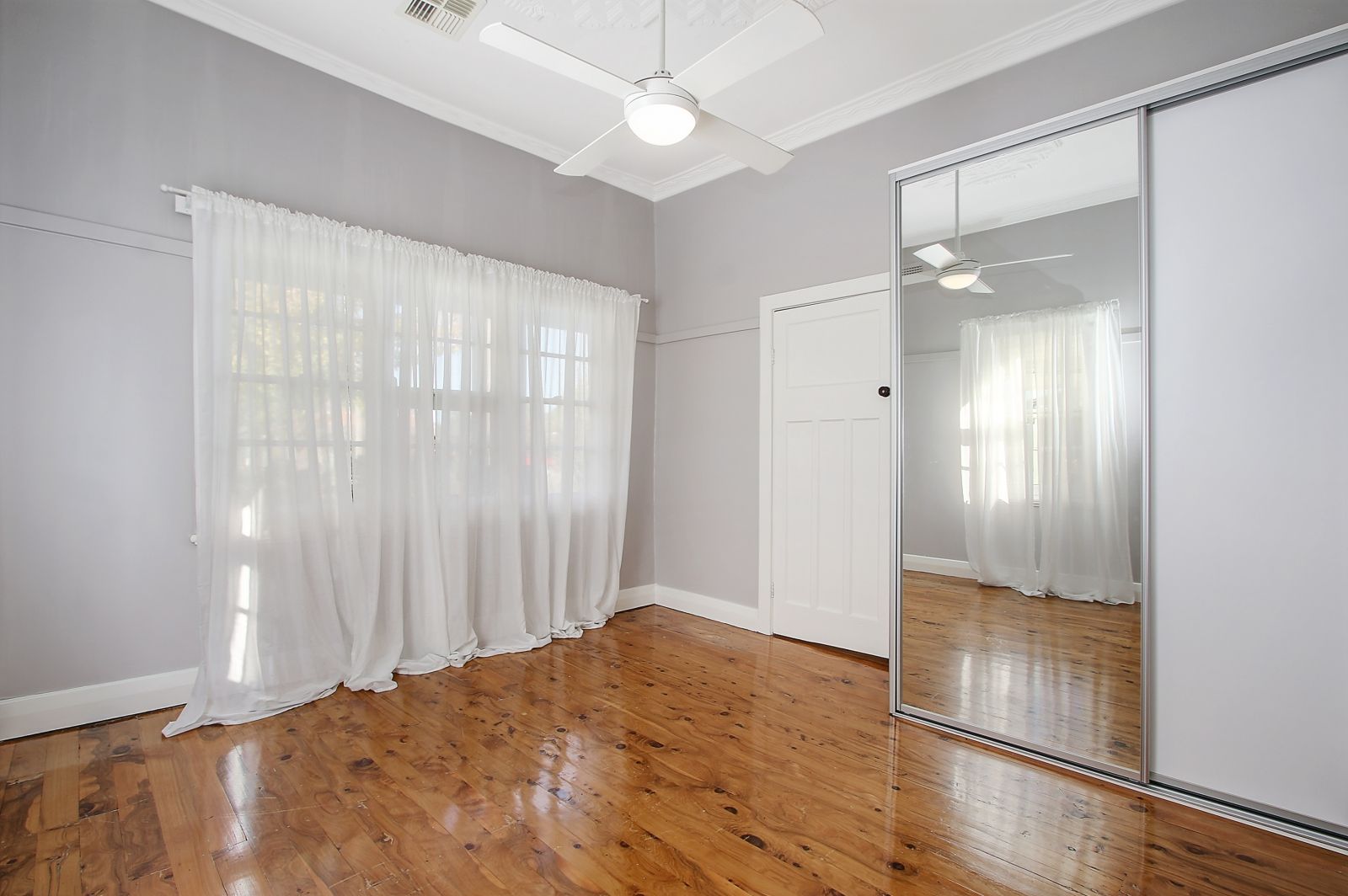 35 Commercial Street, Walla Walla NSW 2659 House For Rent 380 Domain