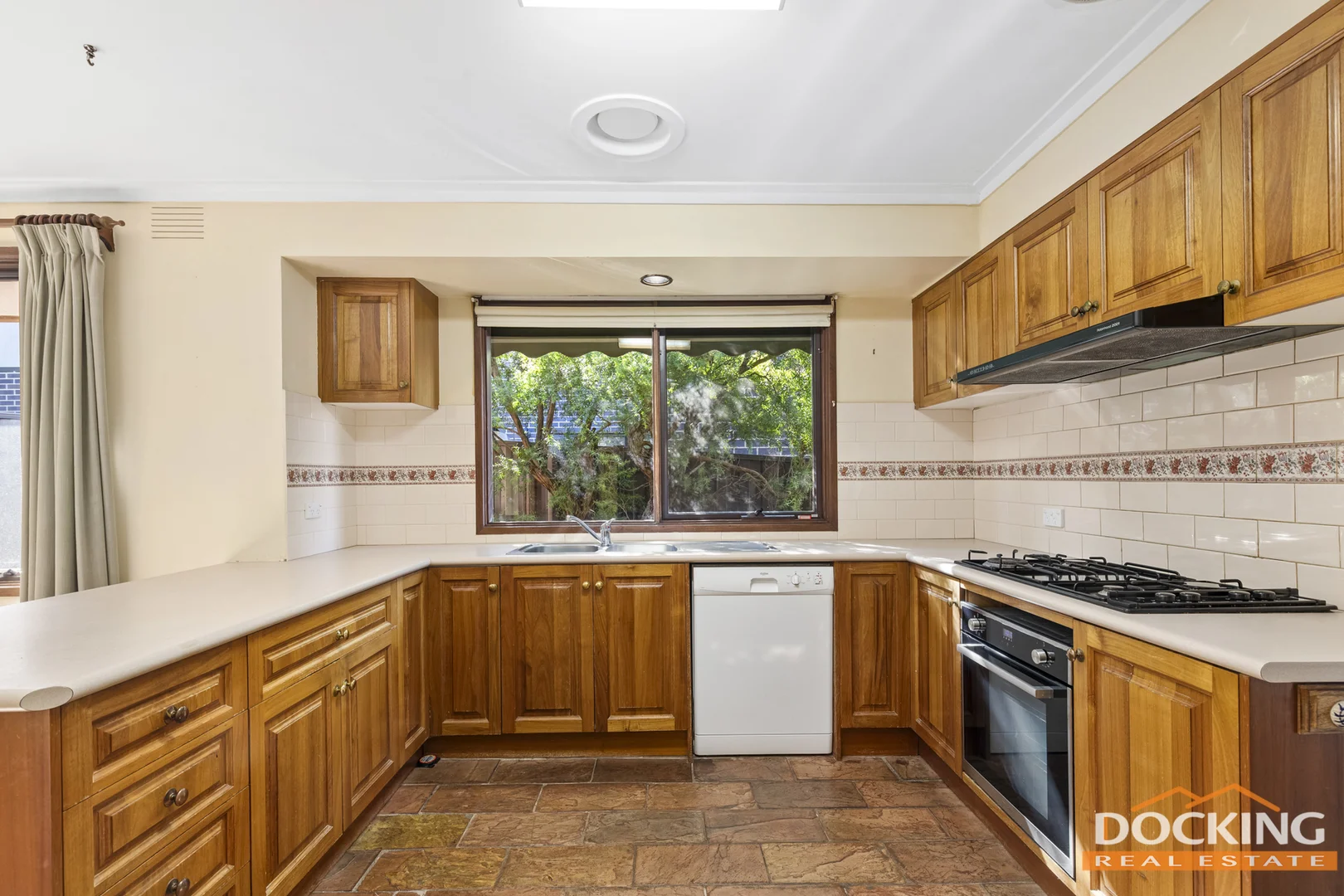 Additional image 2 of 42 Halls Parade, Vermont VIC 3133