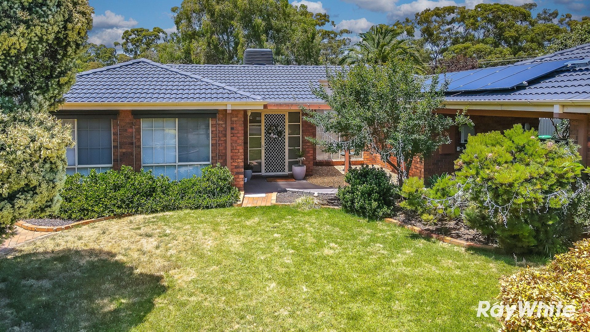 8 Hollywood Court, Strathdale VIC 3550, Image 0