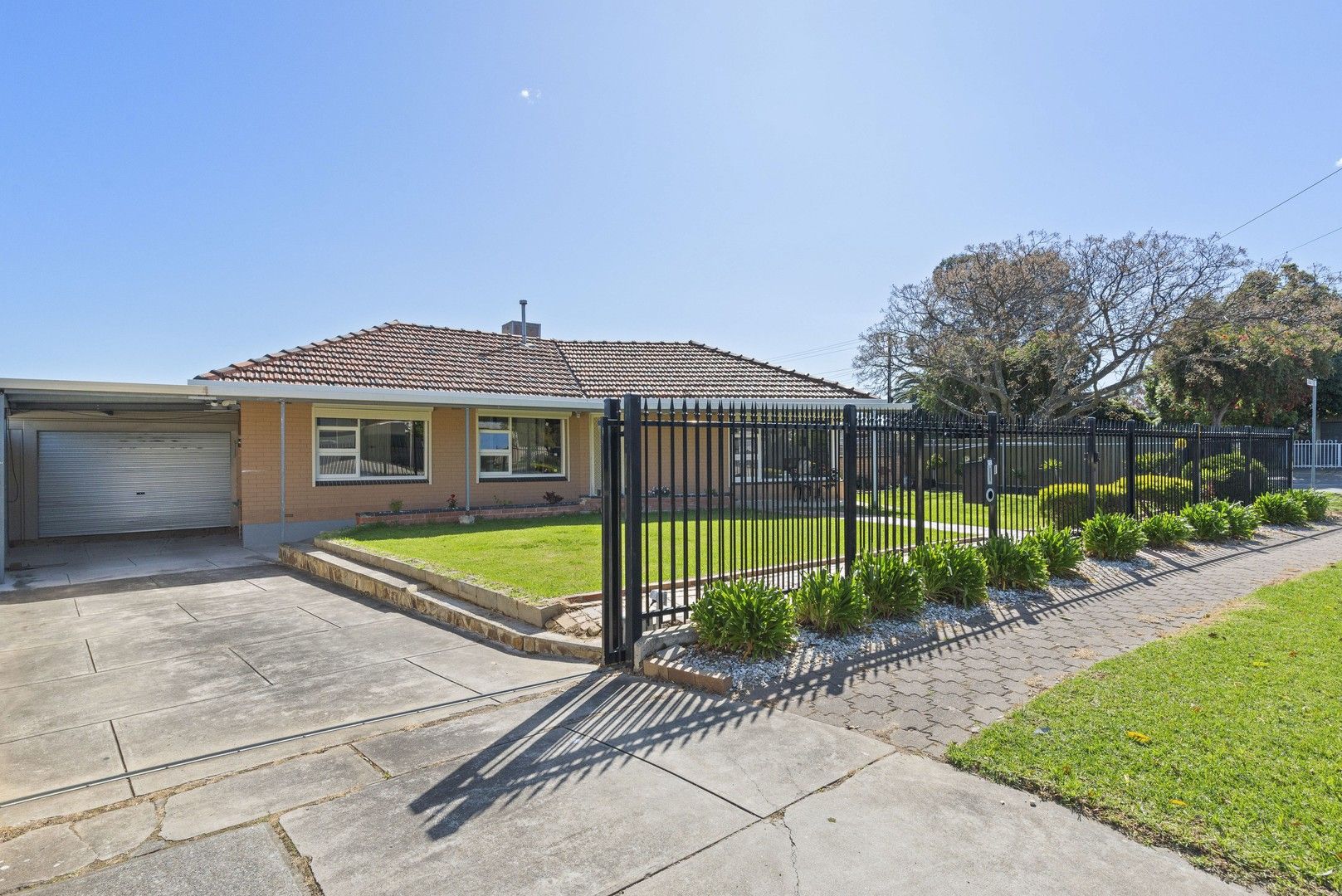 1 Esperance Terrace, Valley View SA 5093, Image 0