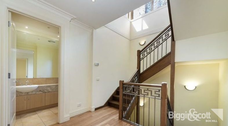 3 bedrooms House in 33A Turnbull Avenue TOORAK VIC, 3142