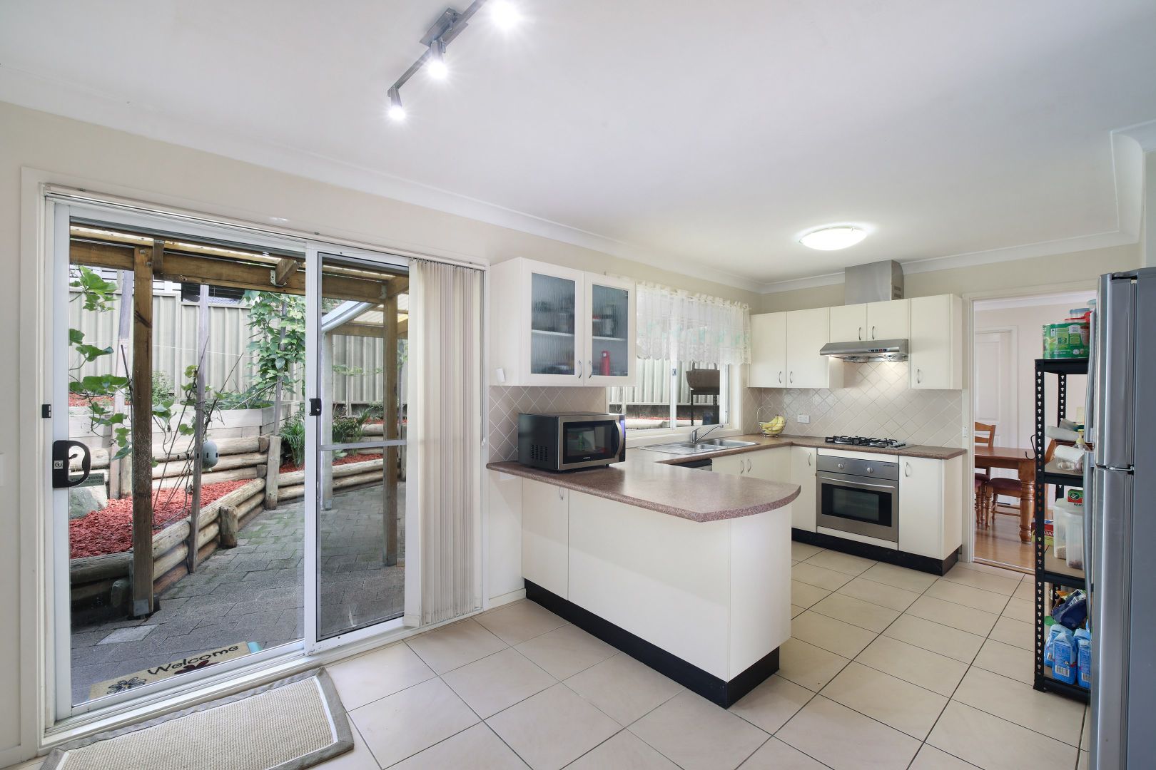 84 James Sea Drive, Green Point NSW 2251, Image 2