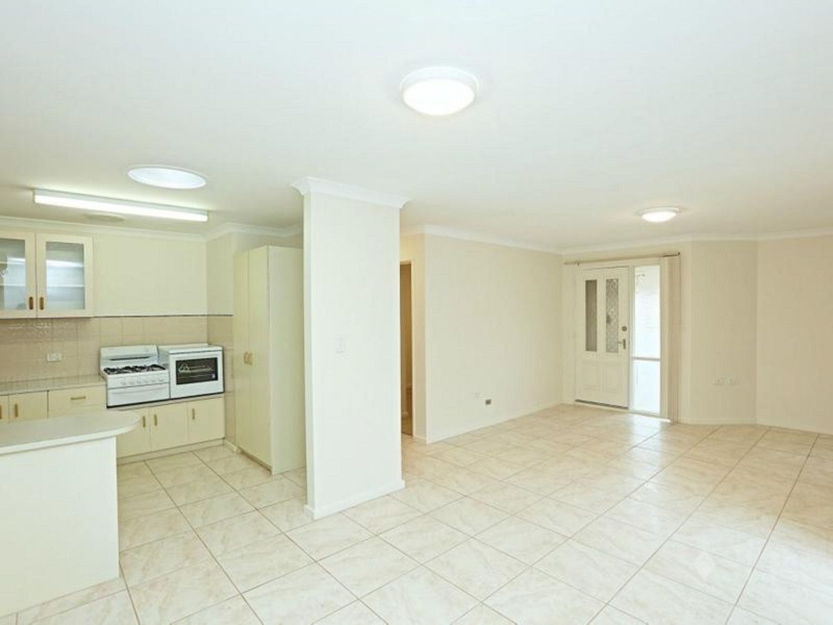 4/3 Tipuana Green, O'Connor WA 6163, Image 2