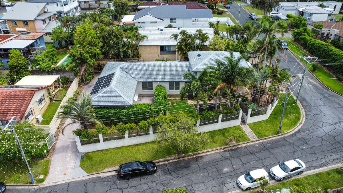 31 Wistaria Avenue, Southport QLD 4215, Image 0