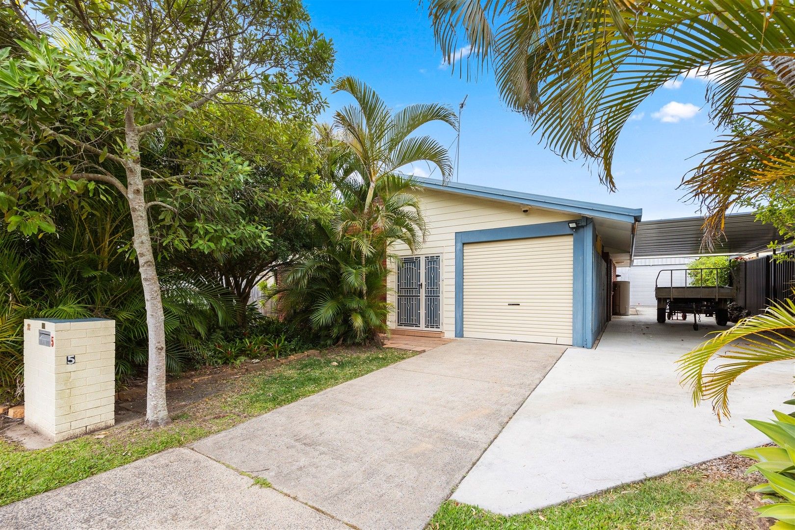 5 Cullen Avenue, Torquay QLD 4655, Image 0