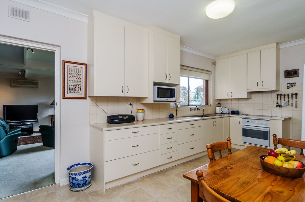 36 Ripon Road, Clarence Park SA 5034, Image 2