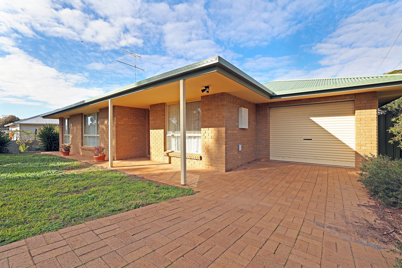 4 Cooper Street, Ouyen VIC 3490, Image 2