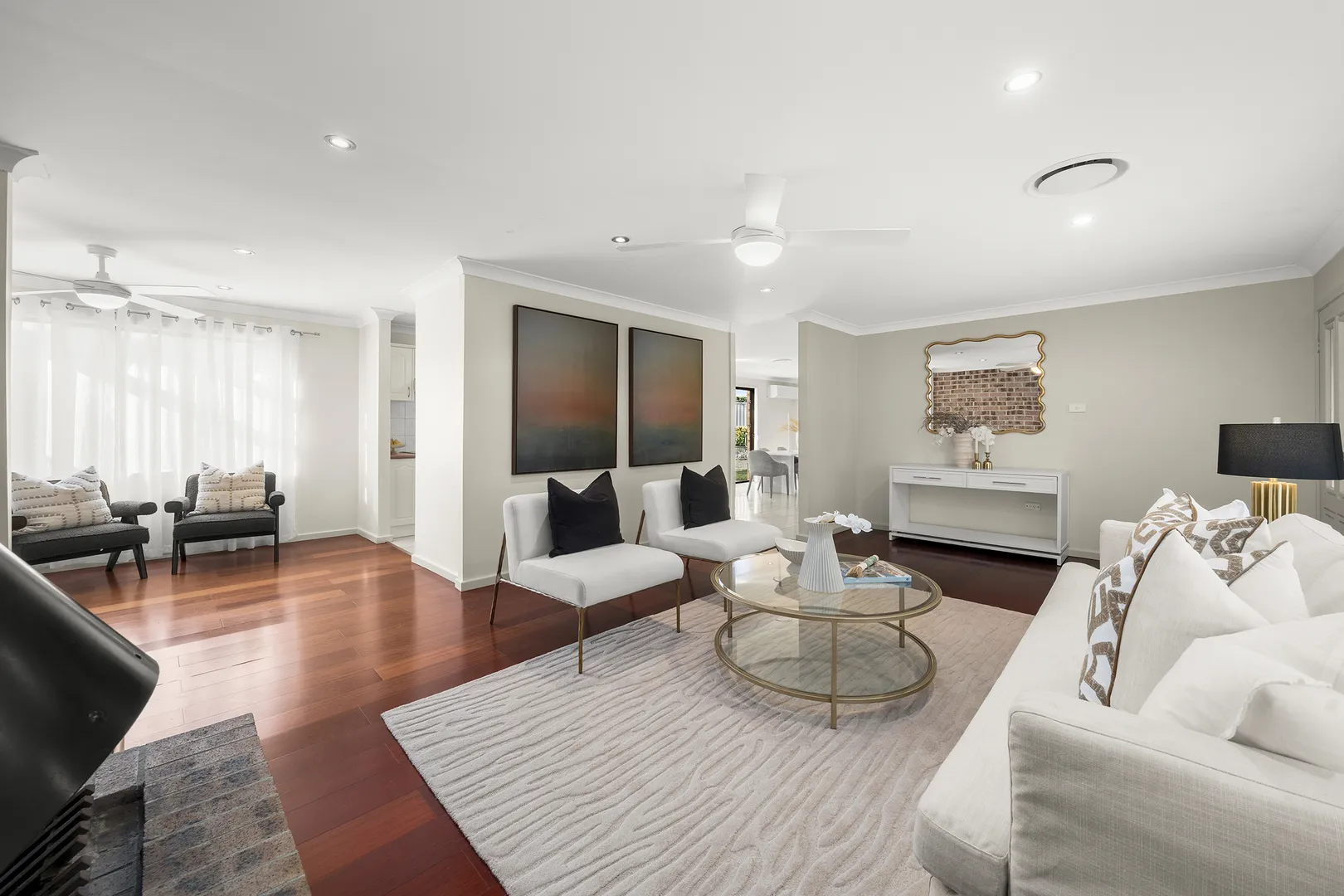 A Rare Blank Canvas in the Knightsbridge Estate - View 3