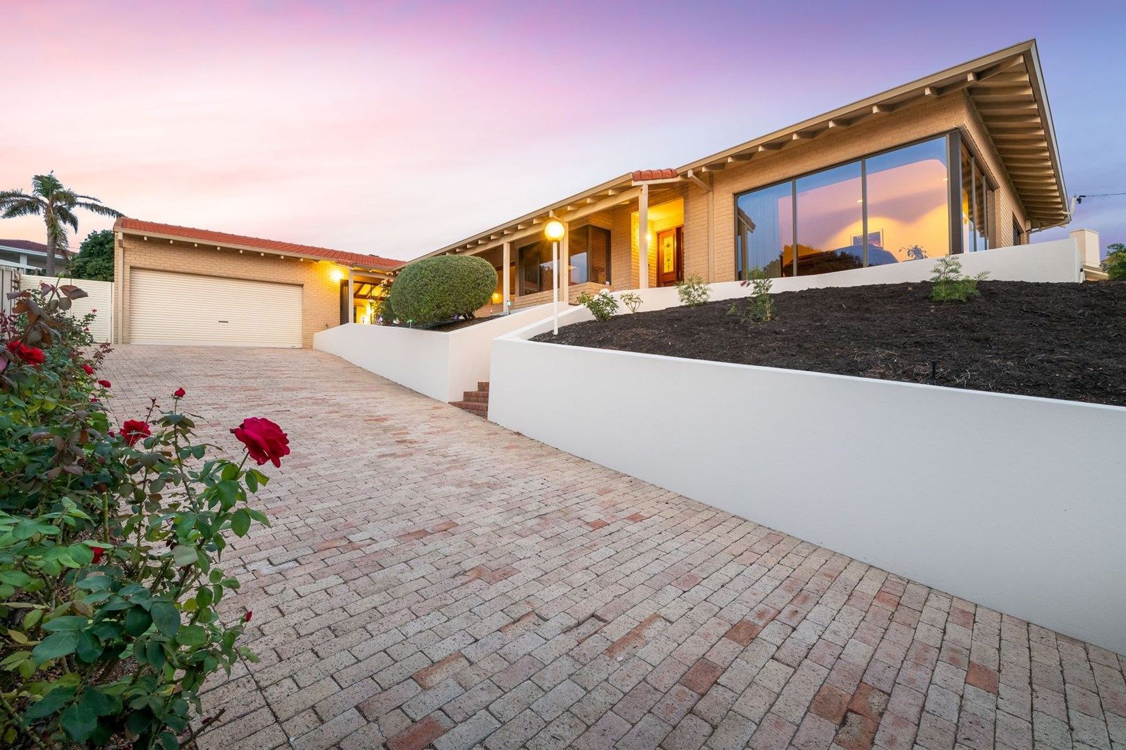 21 Hood Terrace, Sorrento WA 6020, Image 0