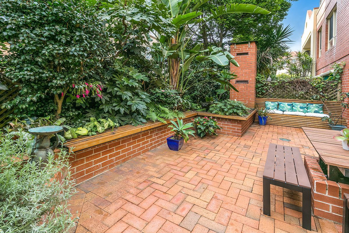 2/69 Bradleys Head Road, Mosman NSW 2088, Image 1