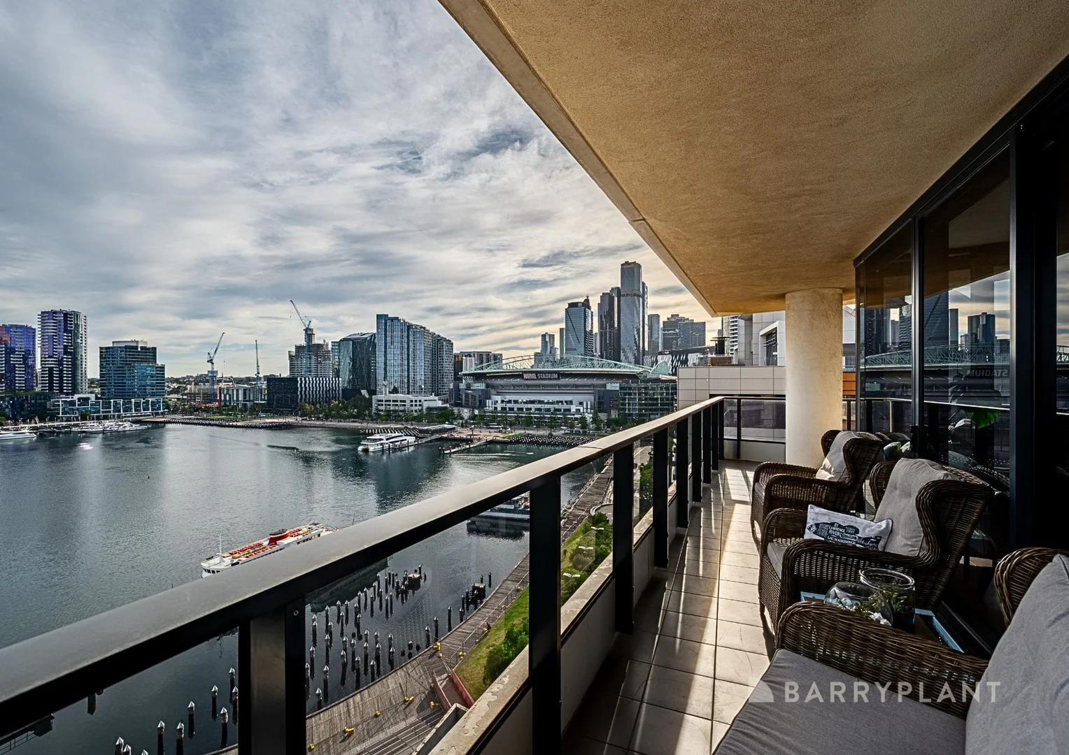 124/55 Victroia Harbour Promenade, Docklands VIC 3008