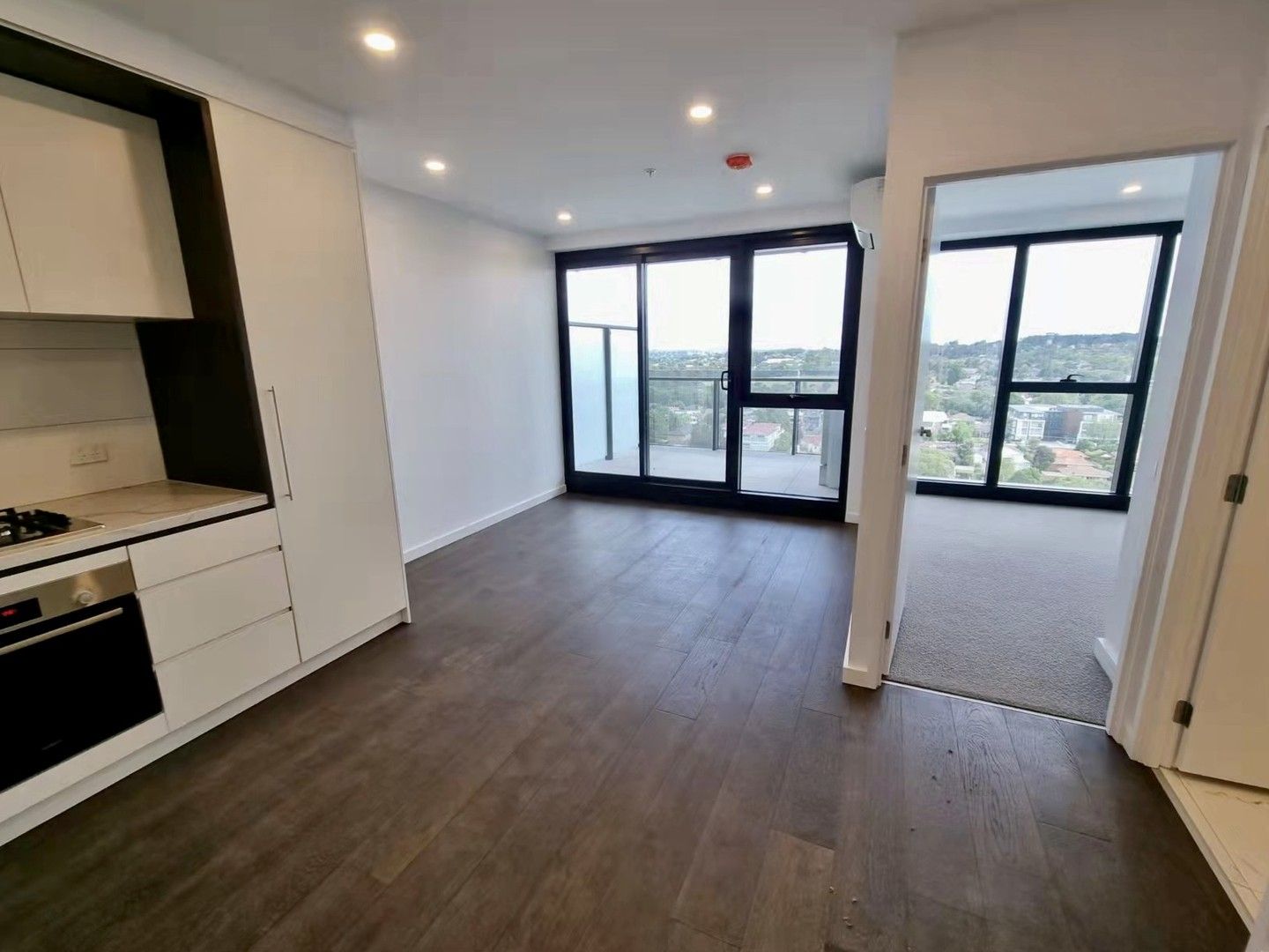 1 bedrooms House in 1515B/826 Whitehorse Road BOX HILL VIC, 3128