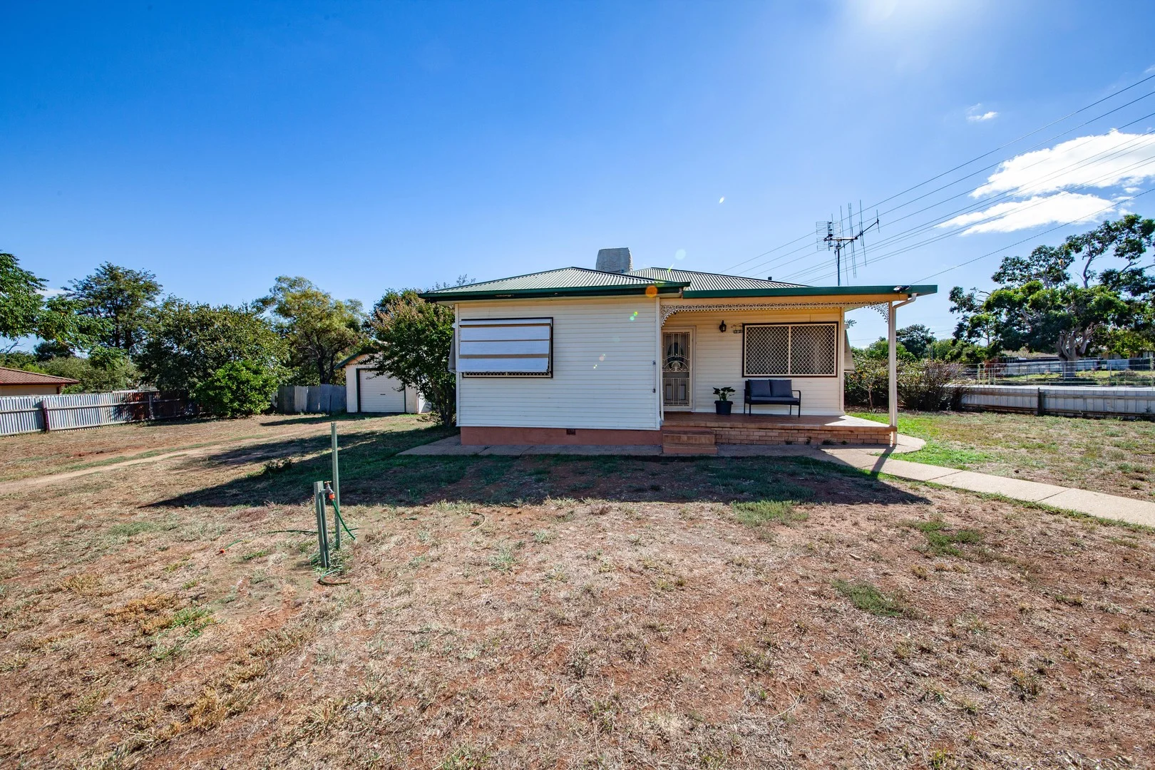 22 Dibbs Street, Wellington NSW 2820