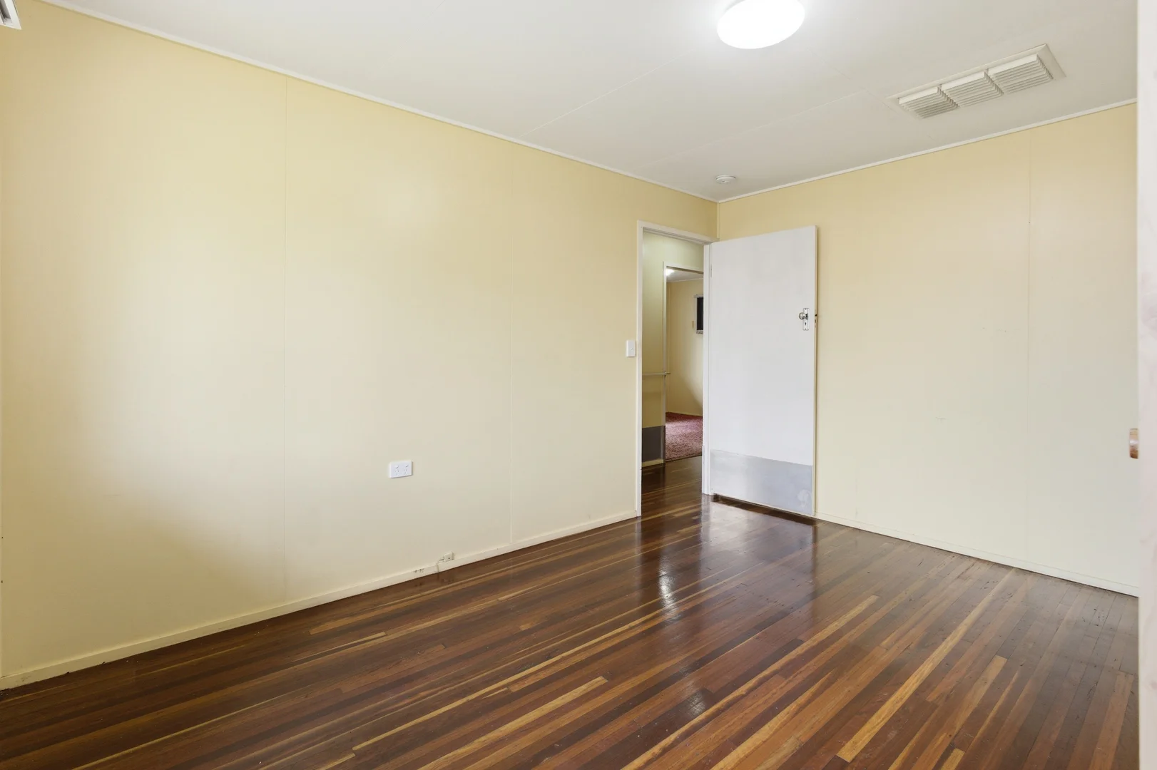 Additional image 7 of 227 Hennessy Street, Koongal QLD 4701