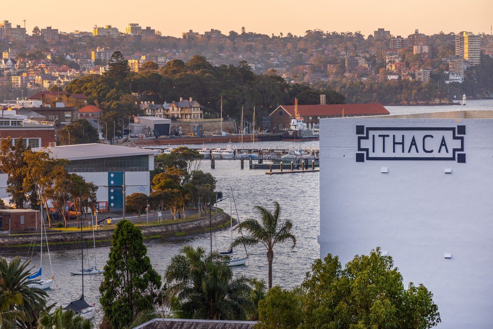 9 bedrooms Block of Units in 72 Elizabeth Bay Road ELIZABETH BAY NSW, 2011