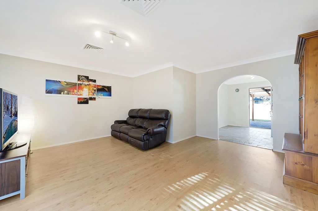 21 Heath Street, Prospect NSW 2148, Image 2