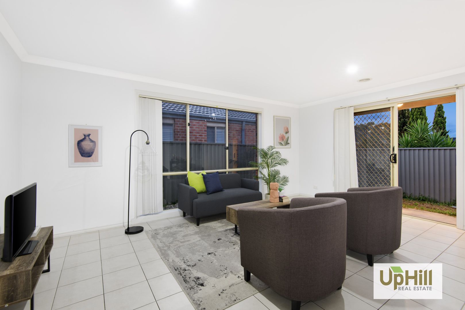 26 Maddock drive, Cranbourne East VIC 3977, Image 2