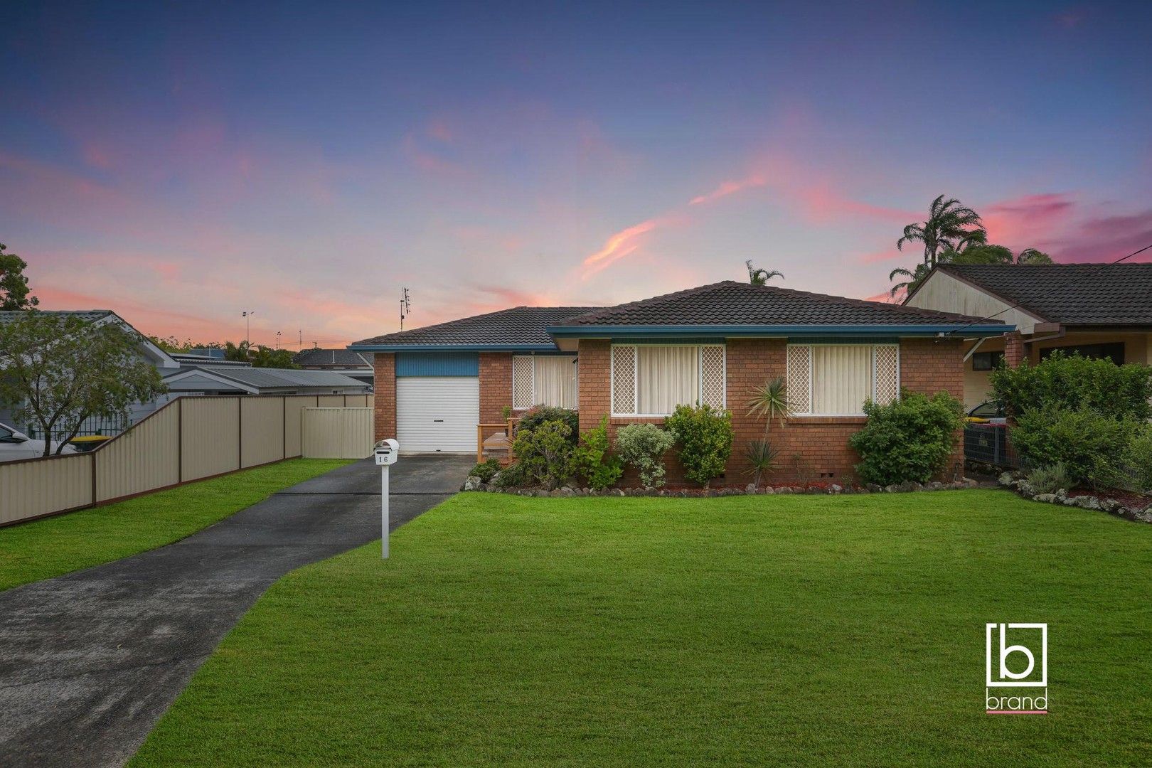 3 bedrooms House in 16 Rolfe Avenue KANWAL NSW, 2259