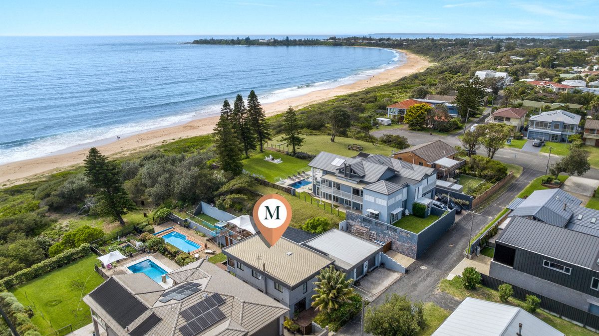 4 bedrooms House in 99 The Marina CULBURRA BEACH NSW, 2540