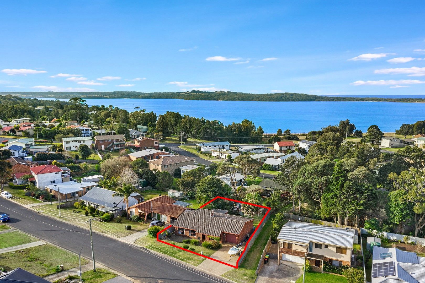 16 Gould Street, Tuross Head NSW 2537, Image 0