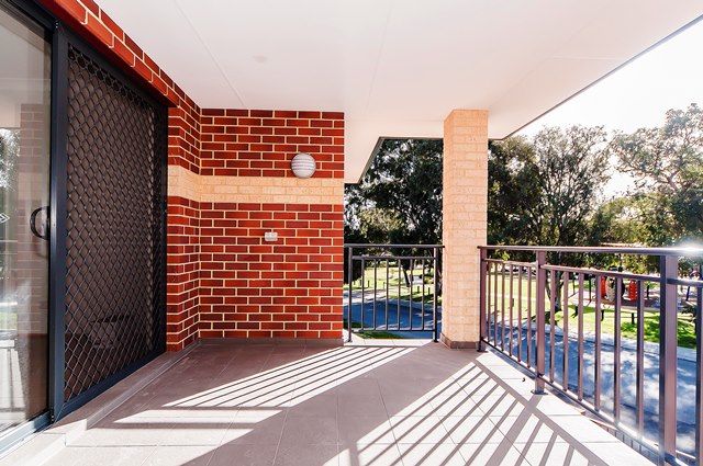 2/47 Stretton Street, KENWICK WA 6107, Image 0